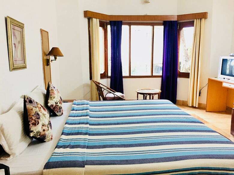 Hotel Sai Gardens