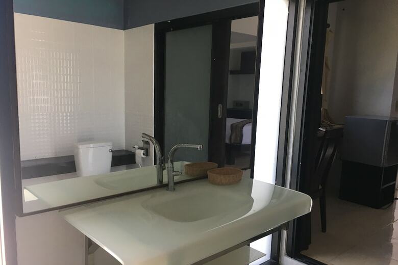 Hotel Praewa Villas Naiyang Phuket