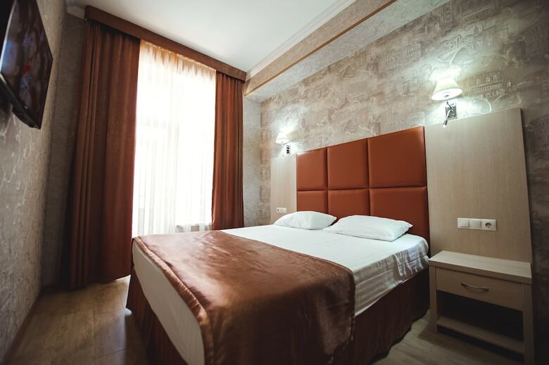 Alie Parusa Hotel