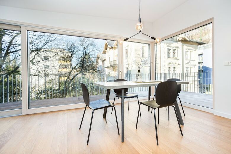 Room 4 Apartments