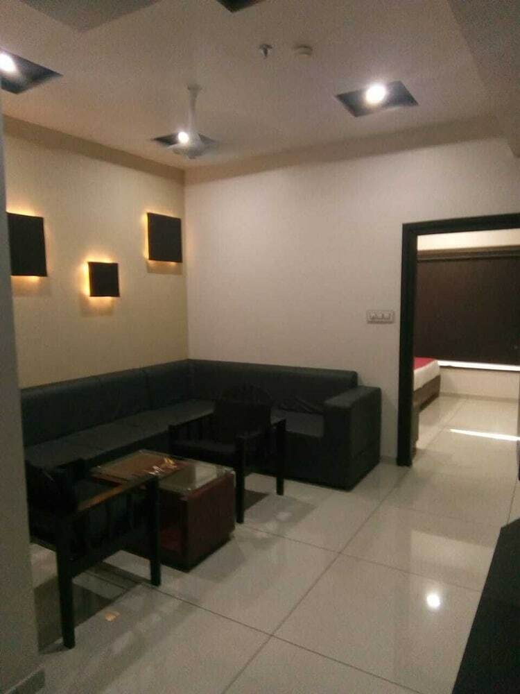 Hotel Le Moshe Inn