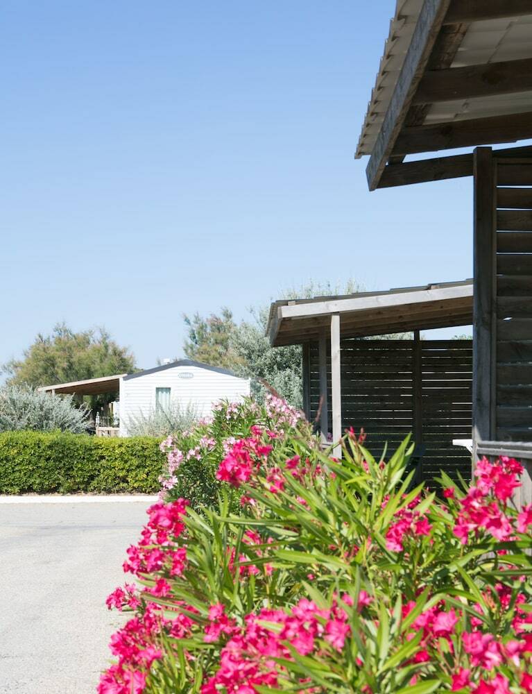 Camping Le Clos Du Rh�ne
