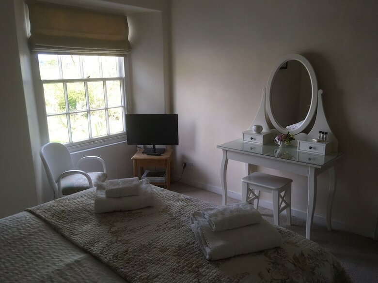 B&B 23