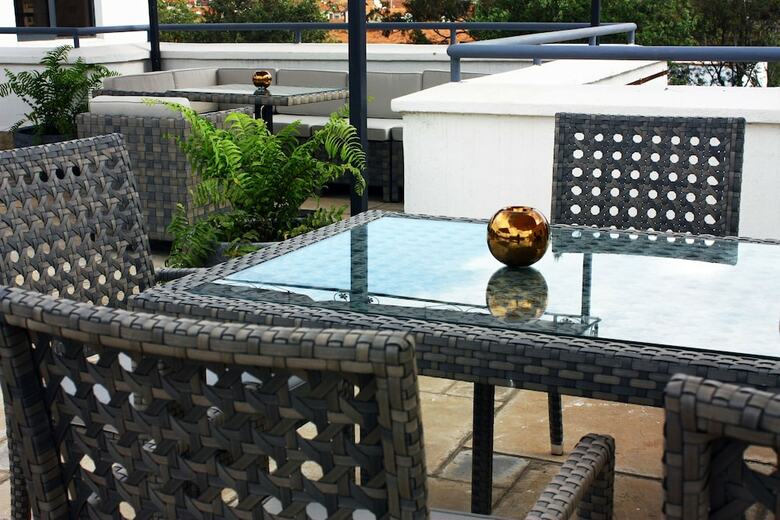Aparthotel Suite Life Residences