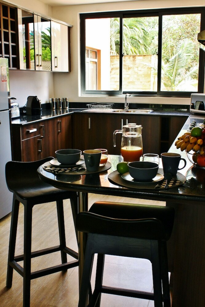 Aparthotel Suite Life Residences