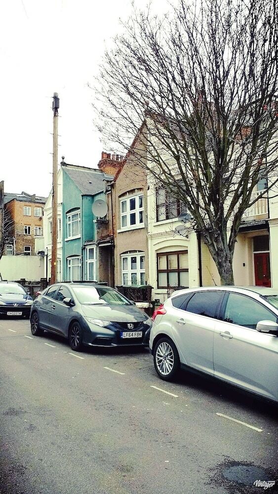 Tophome Finsbury Park