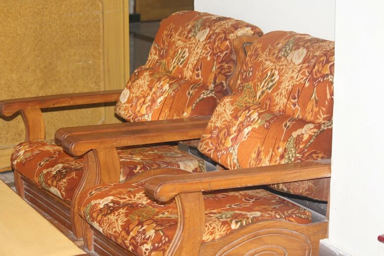 Kanchan Hotel