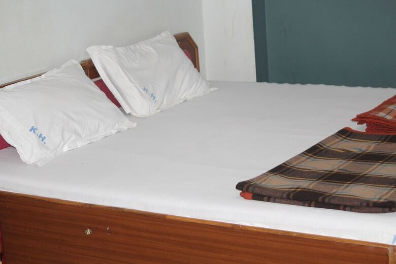 Kanchan Hotel