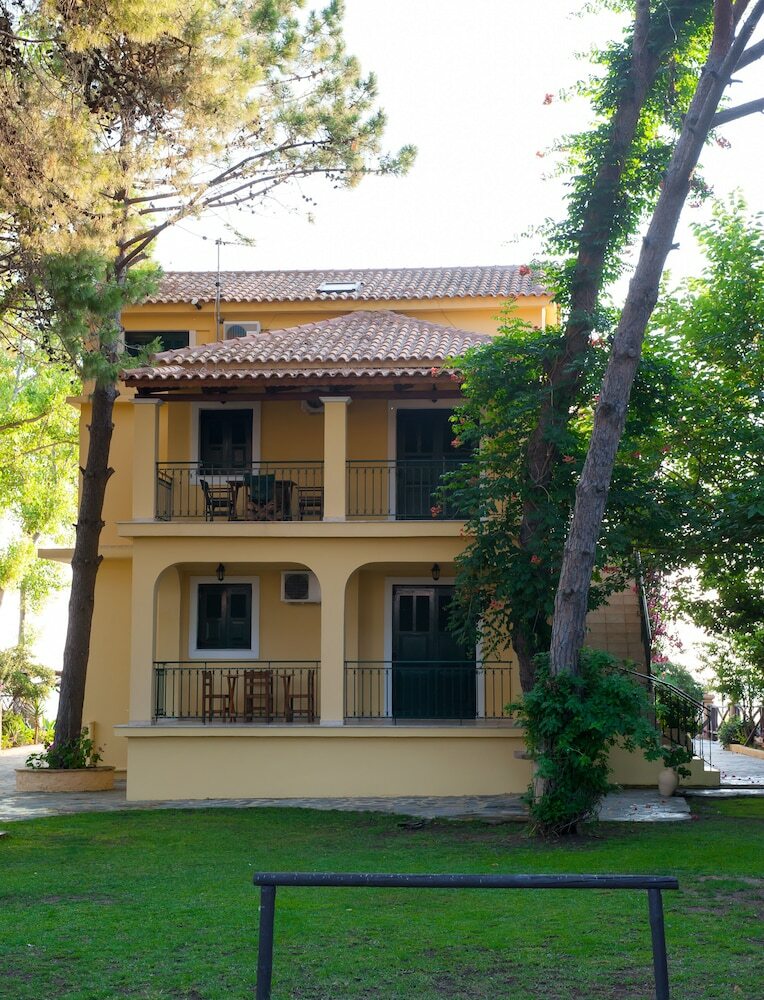 Hotel Zarkadis Beach Apartments