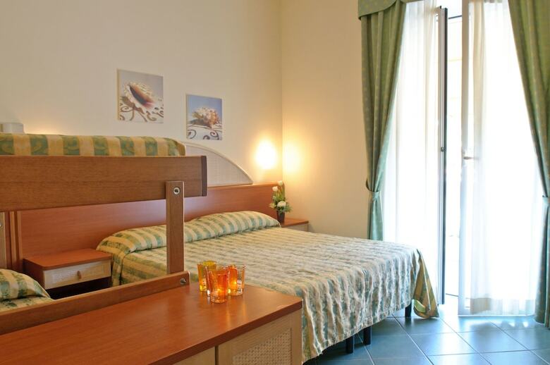 Family Hotel Pinetina Mare