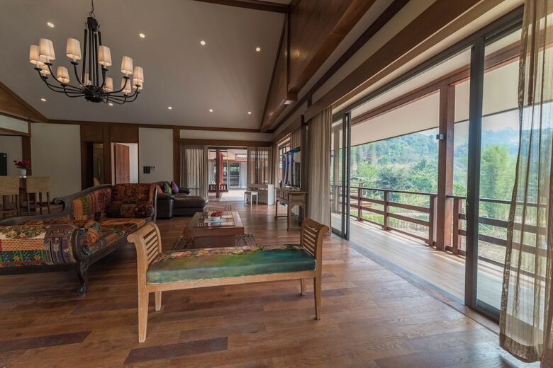 Hotel Onsen At Moncham