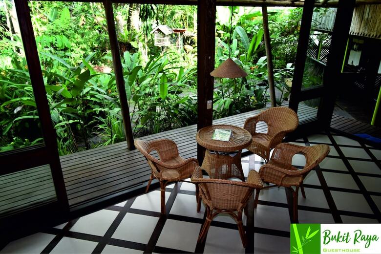 Hotel Bukit Raya Guesthouse