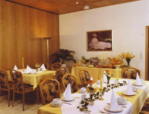 Hostal Hotel Zur Waage