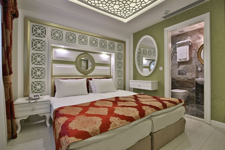 Hotel Queens Land Istanbul