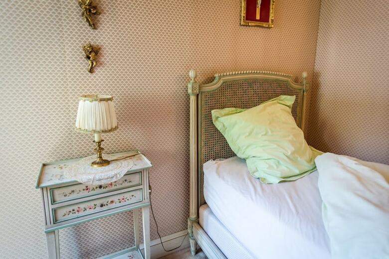Hotel Chambres D'h�tes Et G�tes Manoir De Montecler