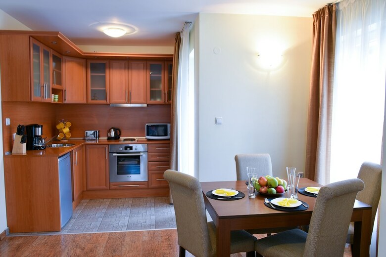 Aparthotel Bojur & Bojurland Apartment Complex