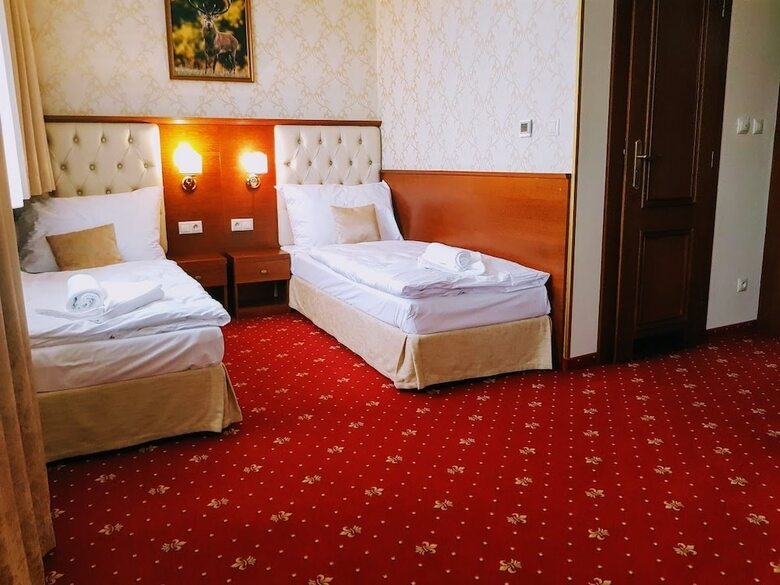 Pension Penzi�n Chateau Hunting