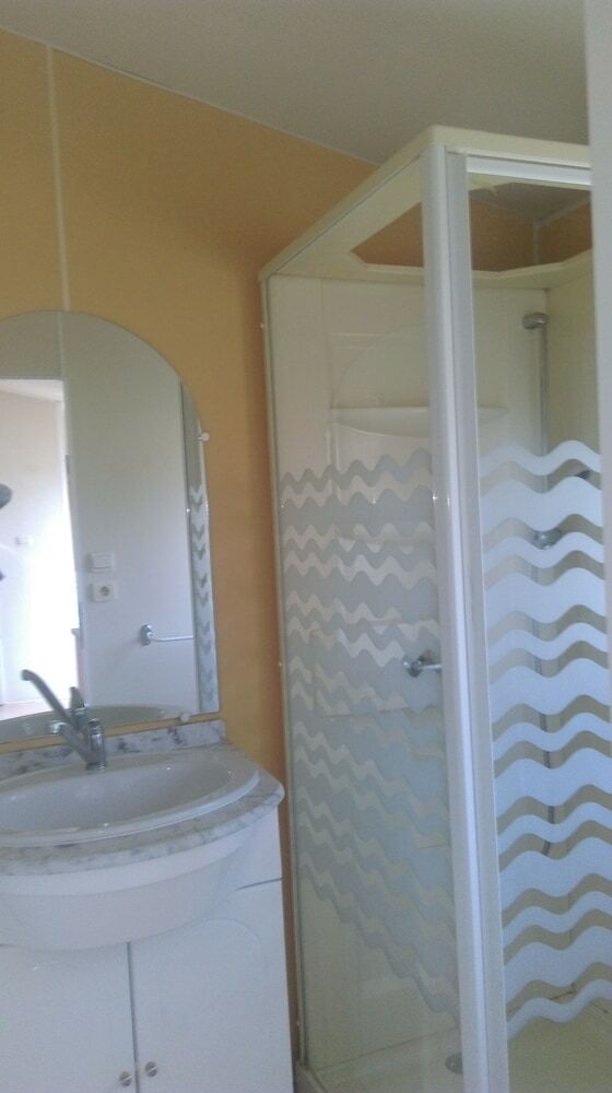 Camping De La Vall�e De L'ain