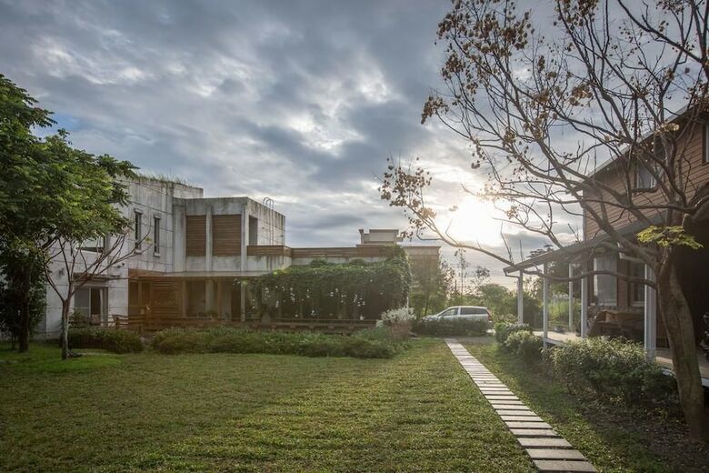 Bed & Breakfast Justlike Villa Homestay