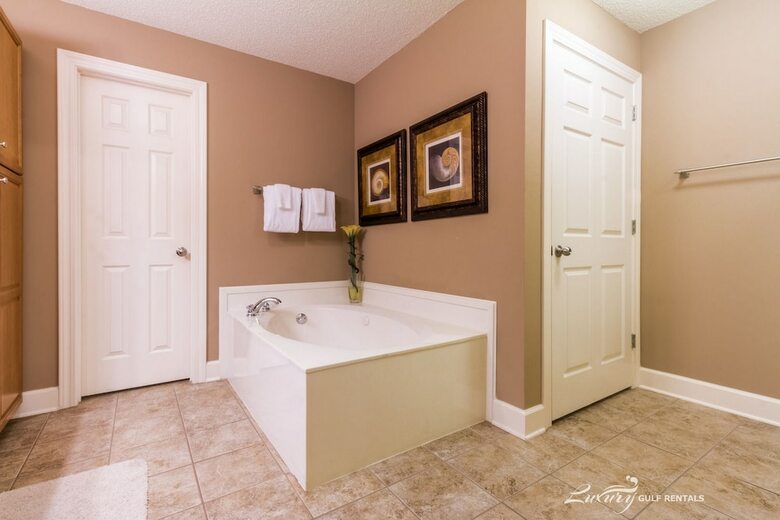 Apartamento Phoenix West By Luxury Gulf Rentals