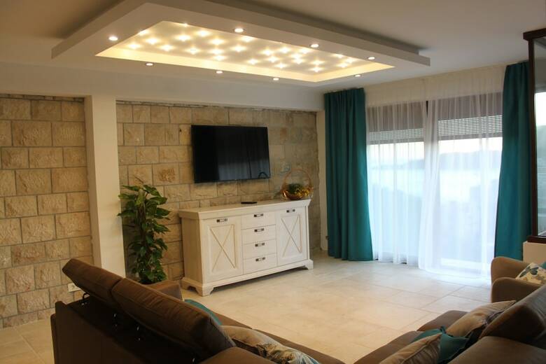 Hotel Apartmani Luka Villa