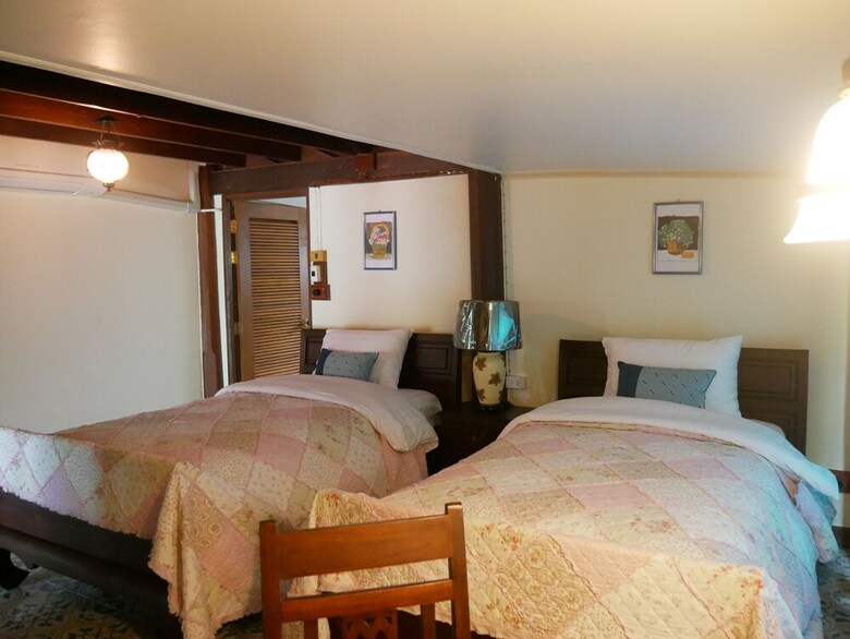 Hotel Ruenthai Jong Lux