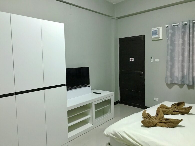 Hotel N-five Place