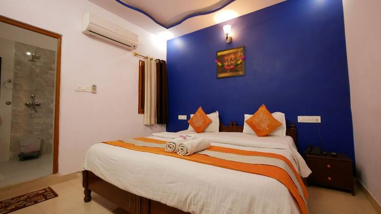 Gaji Hotel