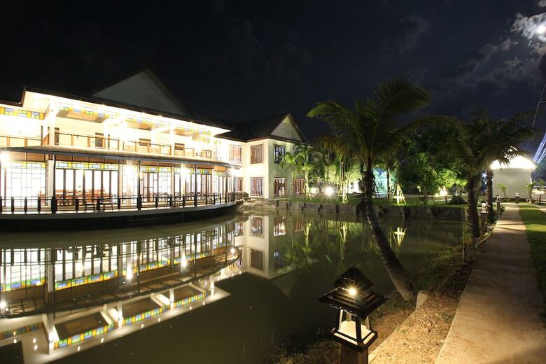 Nonghan Grand Hotel And Resort