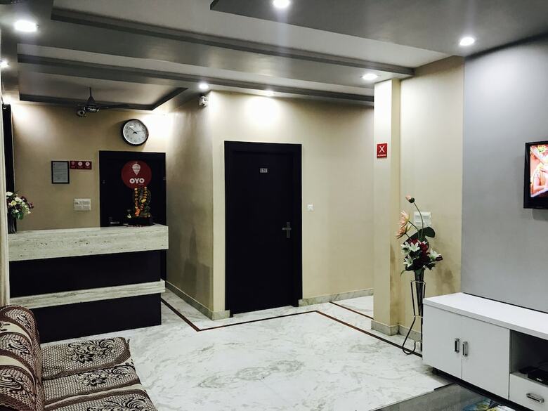 Hotel Aaradhya Residency