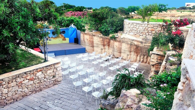 Residencia Cala La Luna Resort