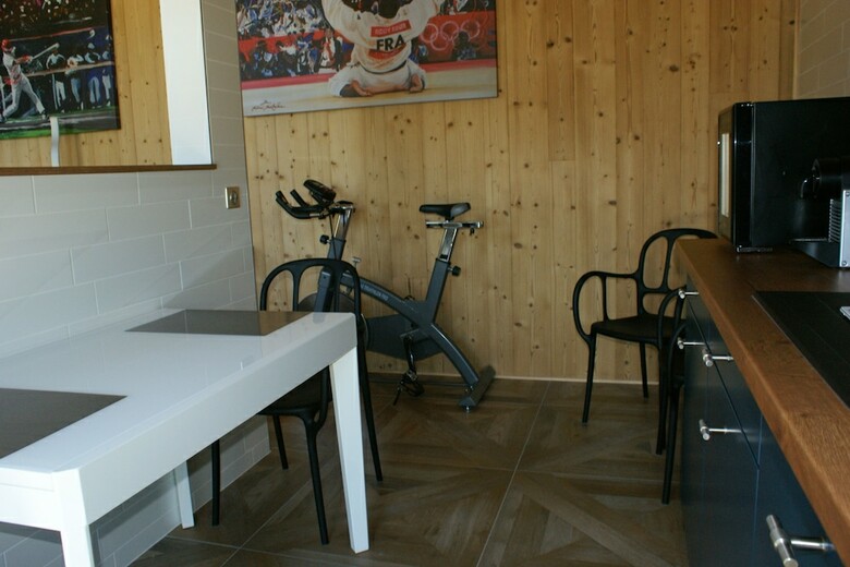 What Else Hotel