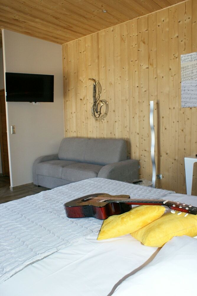 What Else Hotel