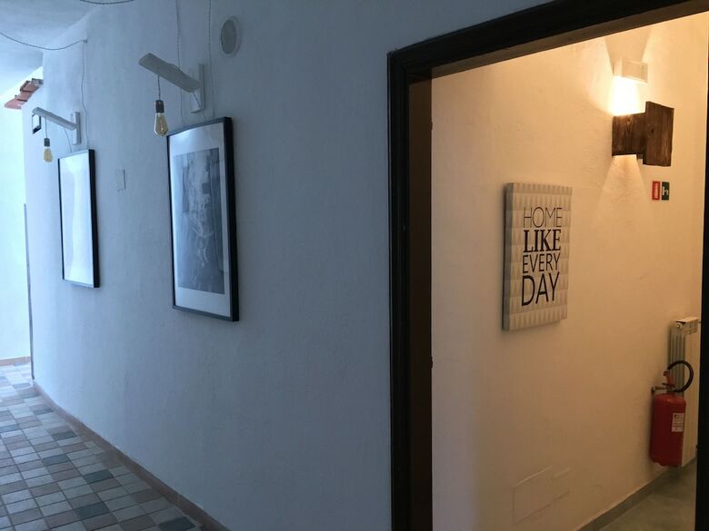 Posada Black Market Hotel