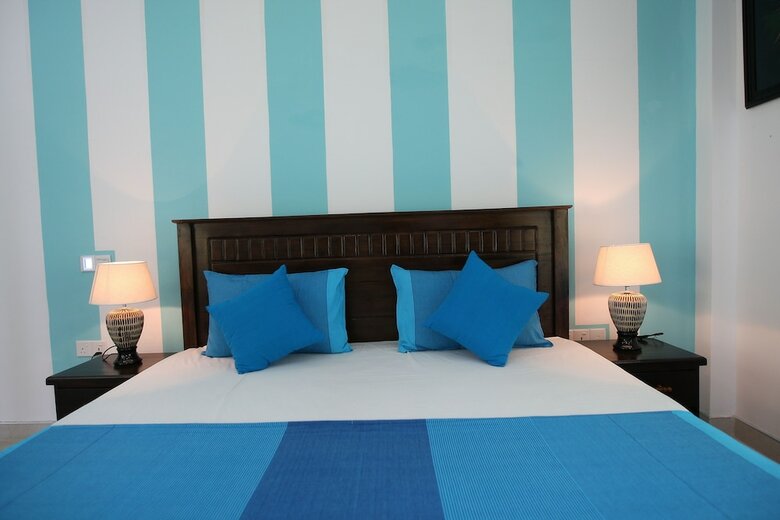 Hotel Nilambara Lake View