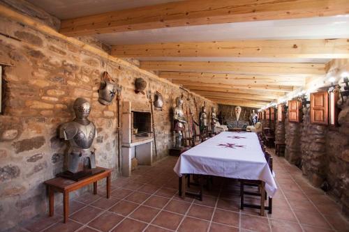 Castillo De A��n De Moncayo