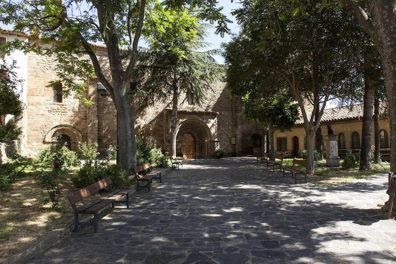 Castillo De A��n De Moncayo