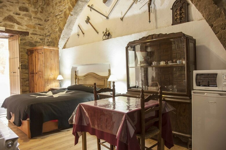 Castillo De A��n De Moncayo