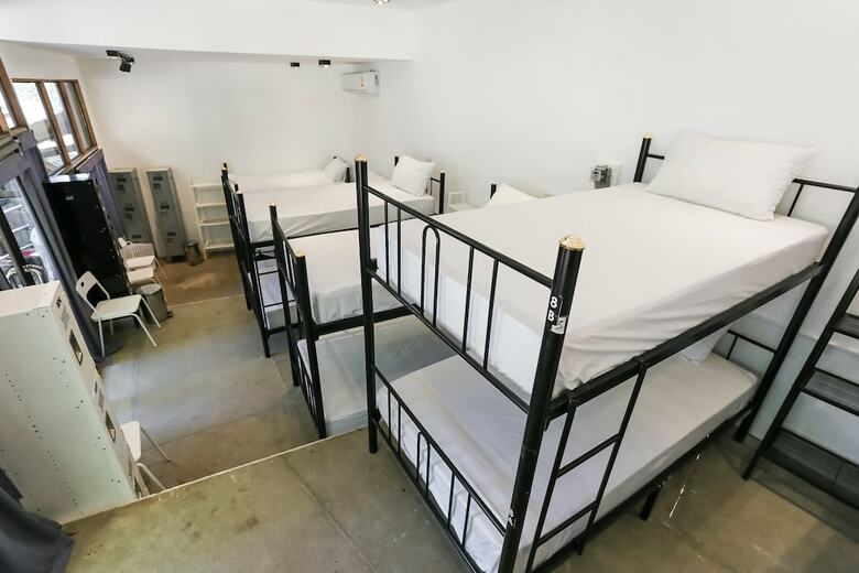 Hostal Paradise Beach Backpackers Hostel