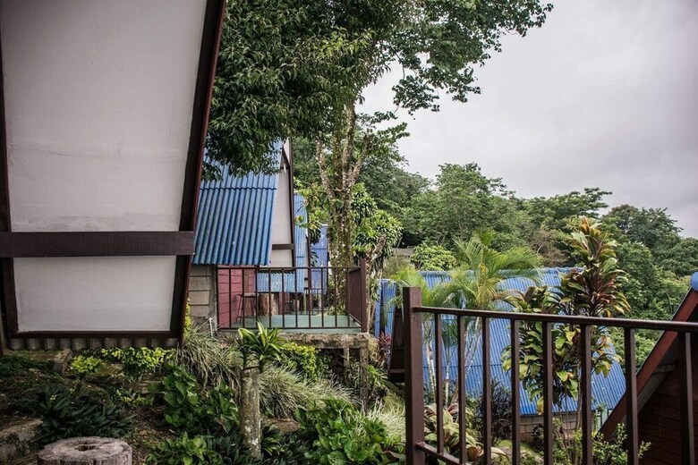 Hotel Ukrist Farm Hill Resort
