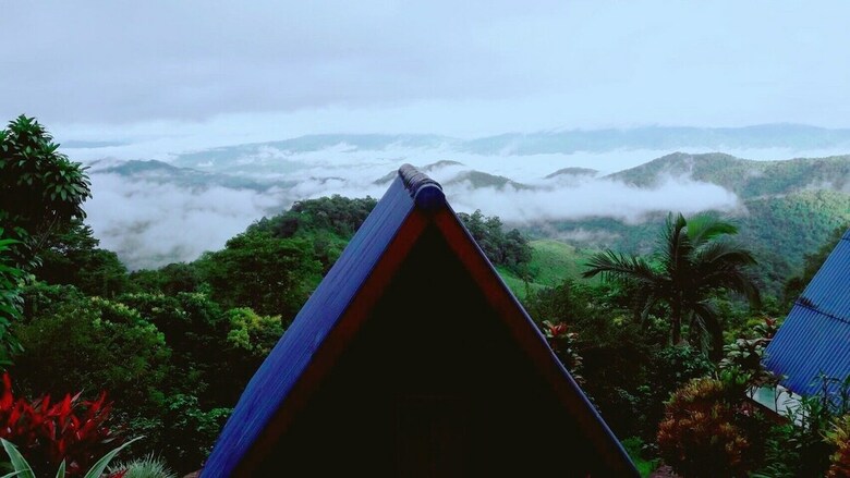 Hotel Ukrist Farm Hill Resort