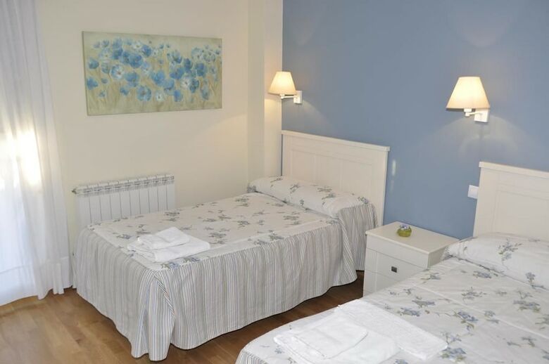 Hotel Amanecer En Campos