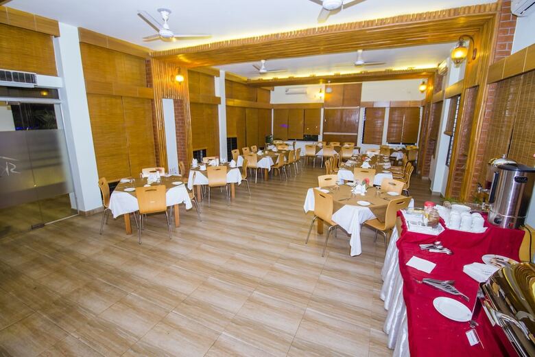 Hotel Sks Inn
