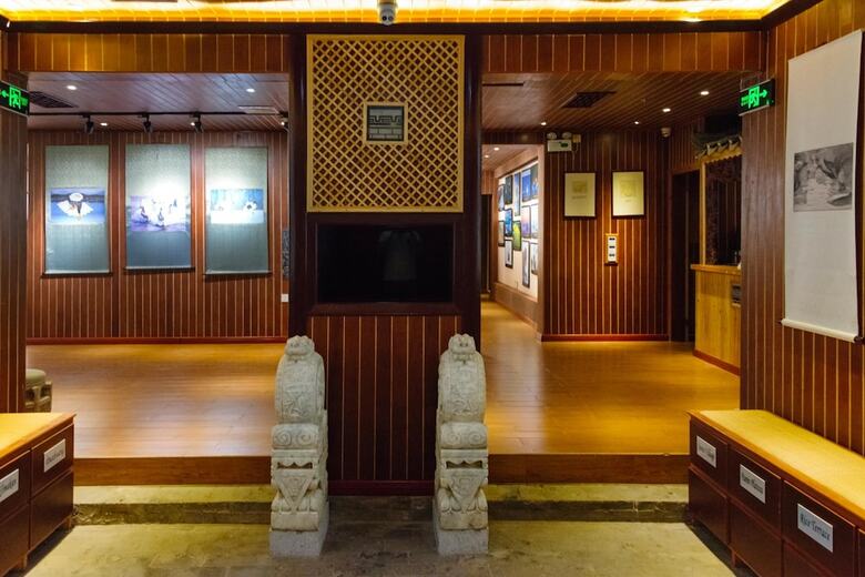 Hotel Yangshuo Li River Gallery Lodge