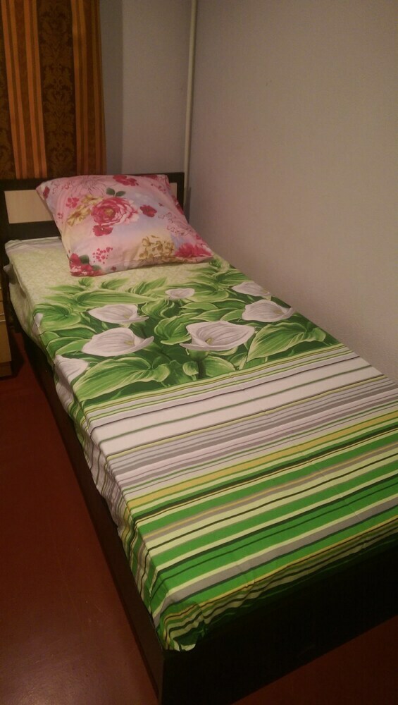 Hostal Guest House On Griboedovsky 27a - Hostel