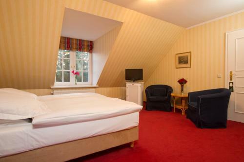 Hotel Schlo� Tremsb�ttel