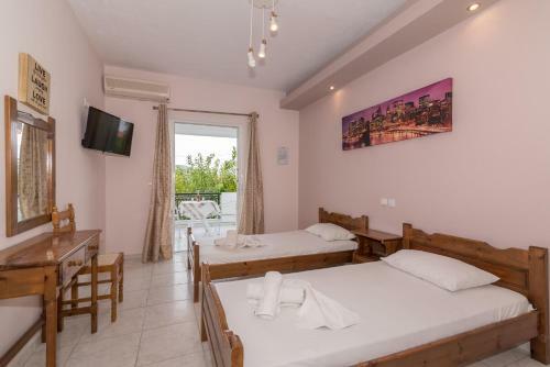Hotel Yiota Studios