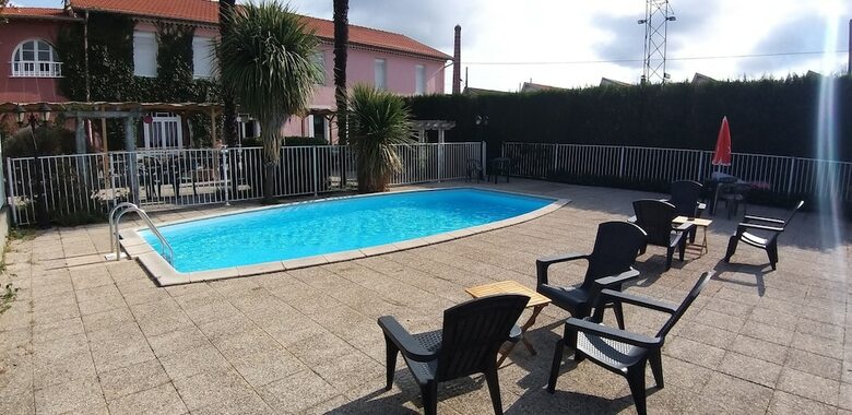 Hotel H�tel Castel D'olmes