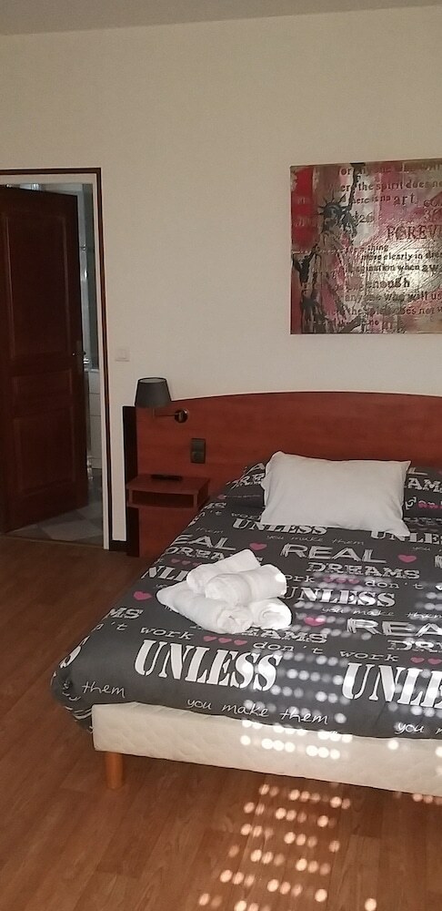 Hotel H�tel Castel D'olmes