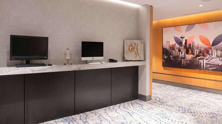 The Charter Hotel Seattle, Curio Collection By Hilton